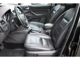 Foto 28 van Ford KUGA 2.5 20V Trend, Leer, Panodak, Trekhaak, Volledig onderhouden!