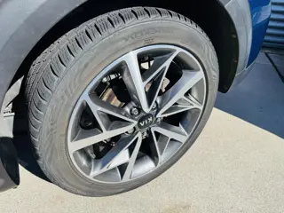 Foto 11 van Kia Niro 1.6 GDi Hybrid BusinessLine NL-dealerauto | Trekhaak | Leder | Stoel- & Stuurverw.