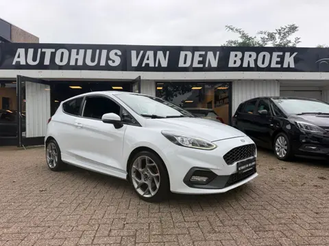 Ford FIESTA 1.5 EcoBoost ST-3|Camera|LED|B&O|Navi|Carplay AndroidAuto|Sportstoelen|18"lichtmetaal