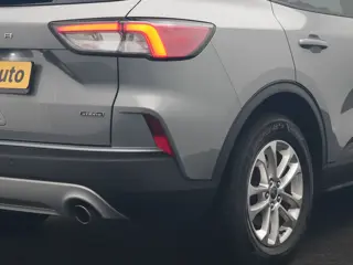 Foto 19 van Ford Kuga 2.5 PHEV Titanium 225pk Dealer O.H. | Trekhaak Afn. | Panodak | Camera | Stoelen & Stuur V