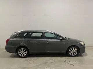 Toyota Avensis Wagon 1.8 VVTi Luna Clima Cruise APK NAP