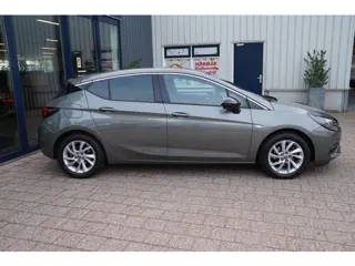 Foto 13 van Opel Astra 1.2 Business Elegance|Prijs rijklaar incl. 12 mnd garantie| LMV DAB Camera Trekhaak PDC N