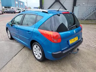 Foto 13 van Peugeot 207 SW 1.6 VTi XS Panoramadak (bj 2008)