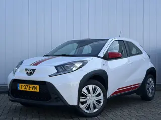 Toyota Aygo X 1.0 VVT-i MT Play Red Pack Carplay NL Auto Adapt Cruise Dealer Onderhouden