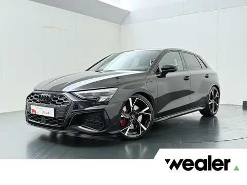 Audi A3 Sportback 45 TFSI e S edition Competition | 245 PK | Achteruitrijcamera | Cruise control | C