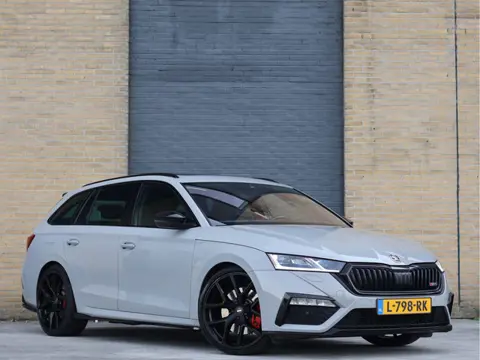 Škoda Octavia Combi 1.4 TSI RS iV PHEV | Pano | Maxton | 20" | Matrix LED |
