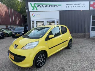 Peugeot 107 1.0 airco, toerenteller, 5 deurs, BJ2005, weinig km!