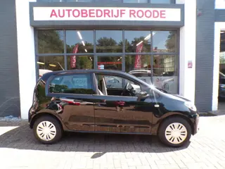 Volkswagen up! 1.0 5-Drs Black line AIRCO,VELEE XTRA'S!