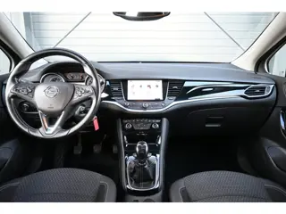 Foto 19 van Opel Astra 1.4 Innovation, Camera, PDC V+A, Trekhaak, Volledig onderhouden