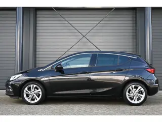 Foto 15 van Opel Astra 1.4 Innovation, Camera, PDC V+A, Trekhaak, Volledig onderhouden