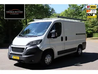 Peugeot Boxer 330 2.2 HDI L1H2 XR 2016 | Dubbele Schuifdeur | Trekhaak | Parkeersensoren | Imperiaal