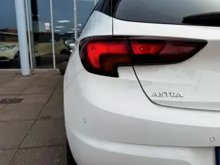 Foto 17 van Opel Astra 1.2 Design & Tech|cam |PDC|carplay|LED|laneassist