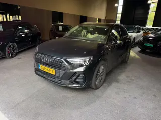 Foto 7 van Audi Q3 40 TFSI quattro Pro Line S-line|Pano|Camera