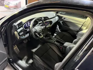 Foto 10 van Audi Q3 40 TFSI quattro Pro Line S-line|Pano|Camera