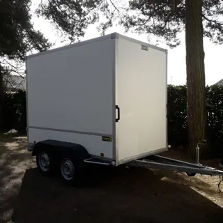 gesloten aanhangwagen H 180