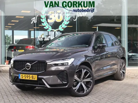 Volvo XC60 2.0 B4 R-Design Navi / Carplay / Camera / Elekramen / Keyless / Leder / 21''LM / BTW auto