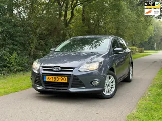Ford Focus Wagon 1.0 EcoBoost Edition Plus | Cruise + Clima + Navi + Trekhaak Nu € 3.475,-!!!