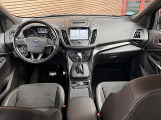 Foto 20 van Ford Kuga 1.5 AWD EcoBoost ST Line Trekhaak / Automaat / Navi / Camera