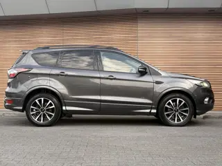 Foto 16 van Ford Kuga 1.5 AWD EcoBoost ST Line Trekhaak / Automaat / Navi / Camera