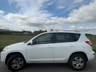 Foto 17 van Toyota RAV4 2.0 VVTi Comfort 2WD/ clima/ bj 2009