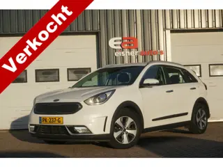 Kia Niro 1.6 GDi Hybrid DynamicLine | CAMERA | TREKHAAK | WIT METALLIC |