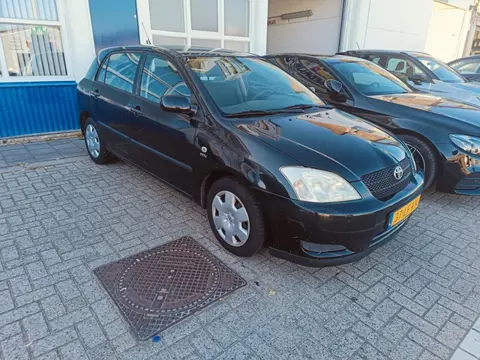 Toyota Corolla 1.4 VVT-i Linea Terra