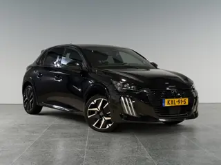 Foto 14 van Peugeot 208 GT Pack 1.2 Hybrid 145pk e-DCS6 | ALCANTARA | DODEHOEKBEW. | STOELVERW. | 360° CAMERA |