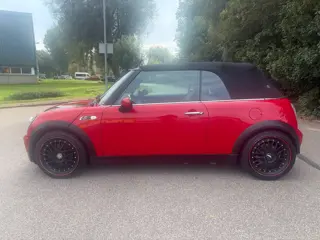 Foto 17 van Mini Cabrio 1.6 Cooper Cabriolet! Airco! 147DKM! Nw Apk!