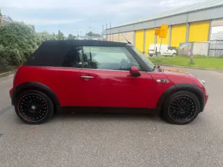 Foto 14 van Mini Cabrio 1.6 Cooper Cabriolet! Airco! 147DKM! Nw Apk!