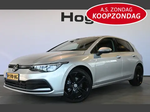 Volkswagen Golf 1.5 eTSI R-Line Automaat Clima Carplay Cruise Control Rijklaarprijs Inruil Mogelijk!