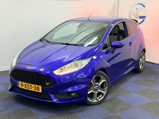 Foto 15 van Ford Fiesta 1.6 ST2 / RECENT DISTRIBUTIE VV / RICARDO STOELEN / DEALER ONDERHOUDEN