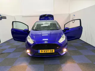 Foto 17 van Ford Fiesta 1.6 ST2 / RECENT DISTRIBUTIE VV / RICARDO STOELEN / DEALER ONDERHOUDEN