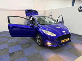 Foto 18 van Ford Fiesta 1.6 ST2 / RECENT DISTRIBUTIE VV / RICARDO STOELEN / DEALER ONDERHOUDEN