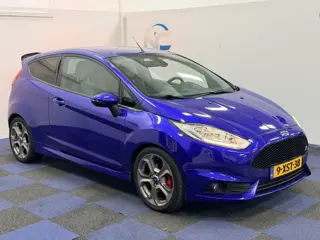Foto 20 van Ford Fiesta 1.6 ST2 / RECENT DISTRIBUTIE VV / RICARDO STOELEN / DEALER ONDERHOUDEN