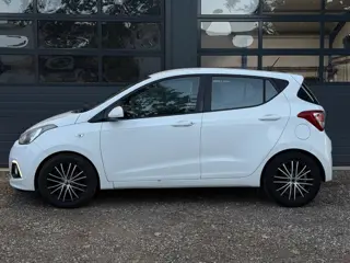 Foto 16 van Hyundai I10 1.0i i-Drive AIRCO STUURVERWARMING STOELVERWARMING NWE APK BT AUDIO