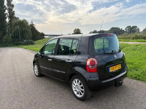 Renault Modus 1.4-16V Authentique Luxe