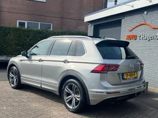 Foto 16 van Volkswagen Tiguan 1.4 TSI 150PK AUT 3x R-line pano trekh virtual led