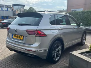 Foto 14 van Volkswagen Tiguan 1.4 TSI 150PK AUT 3x R-line pano trekh virtual led