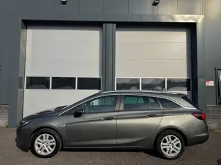 Foto 19 van Opel Astra Sports Tourer 1.0 Turbo Business Navigatie PDC