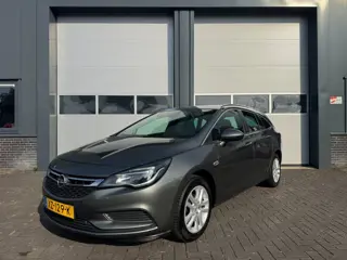 Foto 14 van Opel Astra Sports Tourer 1.0 Turbo Business Navigatie PDC