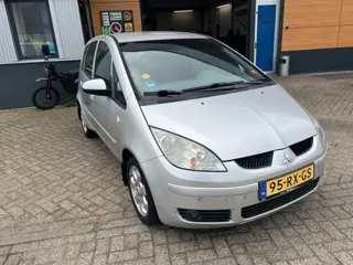Mitsubishi Colt 1.3 Invite 3 maanden garantie nieuwe apk aflevering beurt compleet gereinigd en gepo