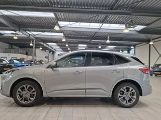 Foto 20 van Ford Kuga 2.5 PHEV ST-Line | Winterpack | Camera | Navi | Clima | Cruise | 4 Seiz. banden | SOH 95,8
