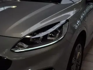 Foto 17 van Ford Kuga 2.5 PHEV ST-Line | Winterpack | Camera | Navi | Clima | Cruise | 4 Seiz. banden | SOH 95,8