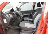 Foto 27 van Hyundai I10 1.1 Active