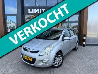 Hyundai I20 1.2i Business Edition/Climate/Elek.Ramen/Navi/Nap