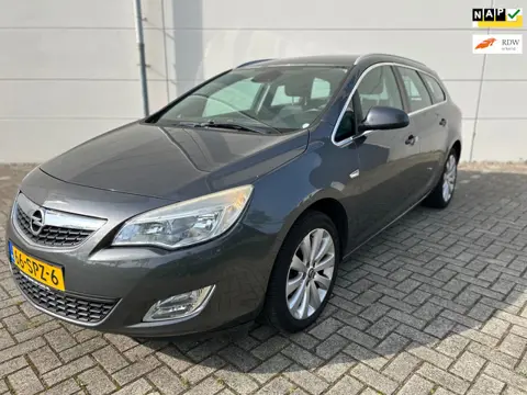 Opel Astra Sports Tourer 1.4 Turbo Cosmo Automaat Navi Cruise Controle NL-Auto Apk 03-2027
