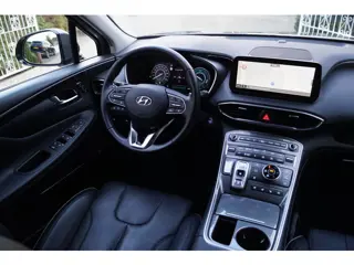 Foto 14 van Hyundai Santa Fe 1.6 T-GDI PHEV Premium Autom Leder Sportst Stoel/Stuur A Bank Verw Navi Camera Clim