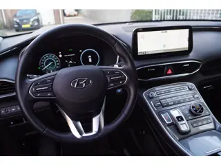 Foto 20 van Hyundai Santa Fe 1.6 T-GDI PHEV Premium Autom Leder Sportst Stoel/Stuur A Bank Verw Navi Camera Clim