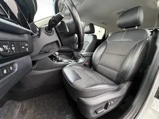 Foto 13 van Kia Niro 141PK PHEV Hybride Automaat Trekhaak Adap.Cruise Stoelverwarming Navi Camera Apple Carplay