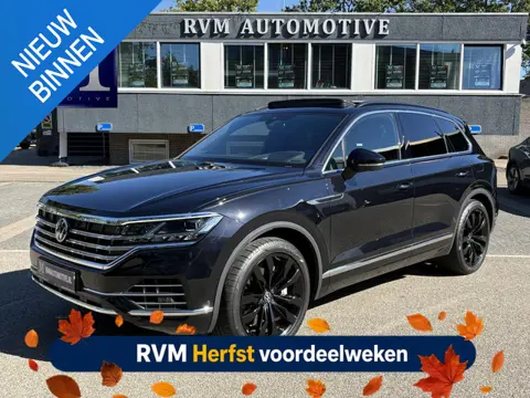 Volkswagen Touareg 3.0 TSI Elegance VAN: 56.900,- VOOR: 52.877,- UW HERFSTVOORDEEL: 4.023,- EURO | L